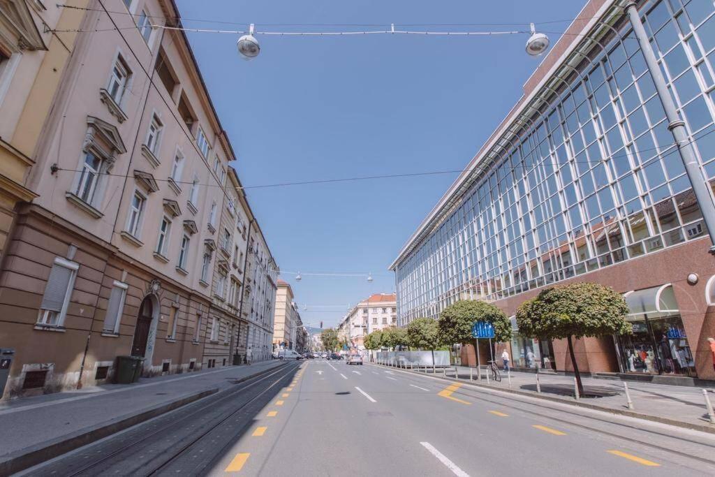 Alenka'S Place, Fiber Optic Wi Fi Zagreb Eksteriør billede
